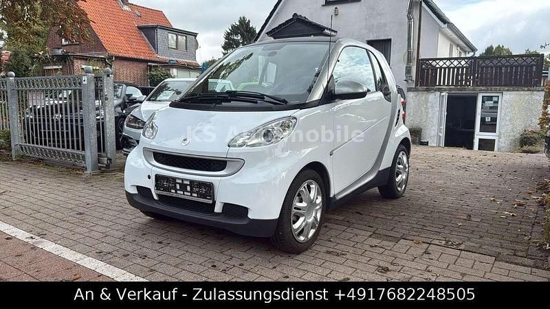 Weiß Gebraucht 2012 Smart ForTwo Coupé Kleinwagen | 5.470 € (Fairer Preis) - Bild 1/4