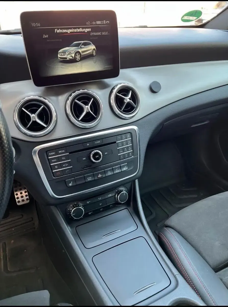 Gebraucht Mercedes GLA220 177 PS (130 kW) 2016 Grau SUV