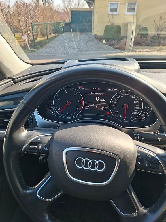 Gebraucht Audi A6 Ambiente 204 PS (150 kW) 2011 Blau Limousine