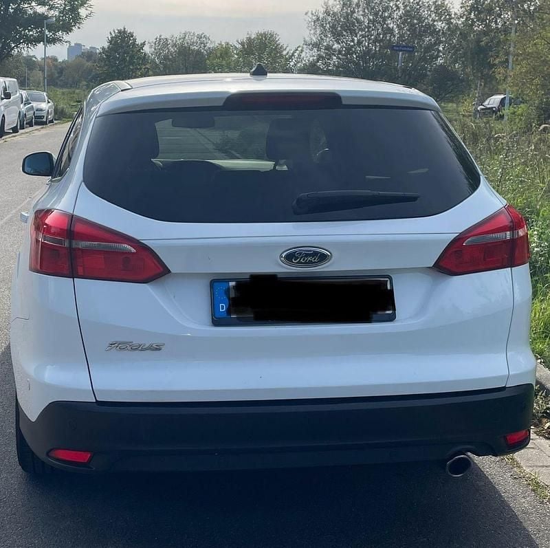 Gebraucht Ford Focus Titanium 150 PS (110 kW) 2017 Weiß Kombi