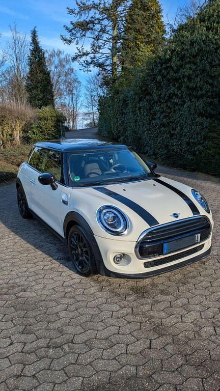 Gebraucht Mini Cooper 136 PS (100 kW) 2019 Weiß Kleinwagen