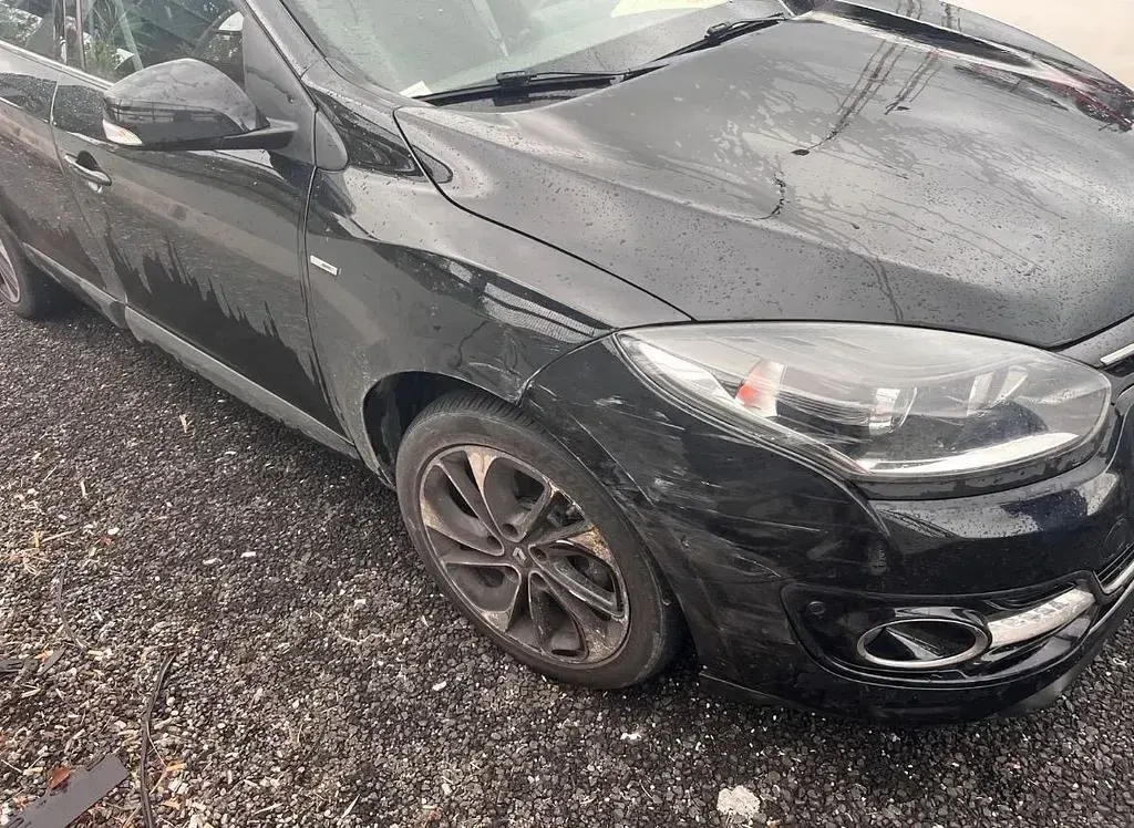 Gebraucht Renault Mégane III Bose Edition 110 PS (80 kW) 2015 Schwarz Limousine