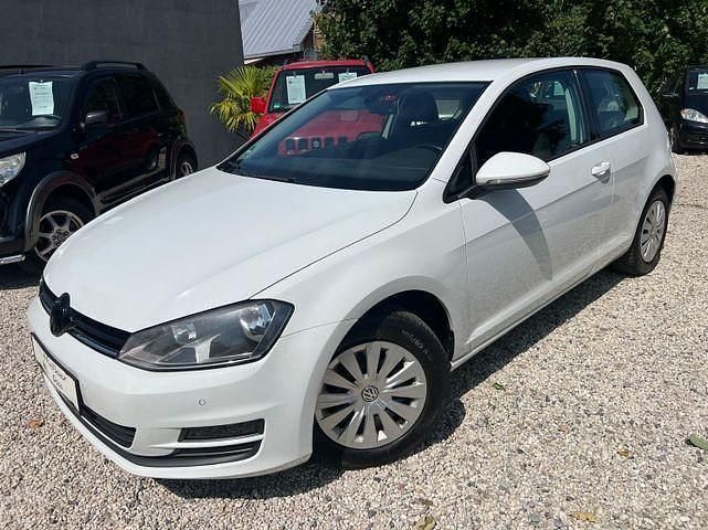 Pure white Gebraucht 2013 VW Golf VII Trendline Limousine | 6.900 € (Fairer Preis) - Bild 1/4