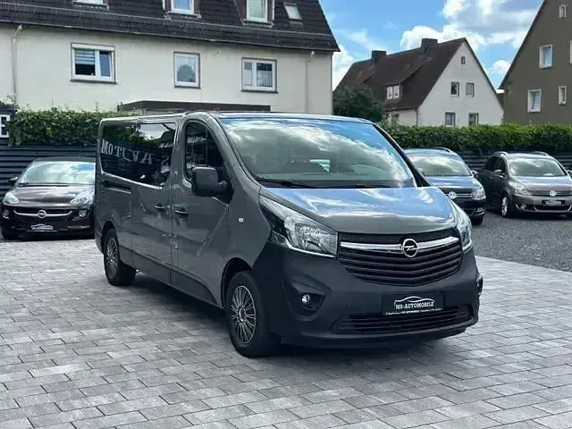 Gebraucht Opel Vivaro 125 PS (91 kW) 2018 Grau Van / Kleinbus