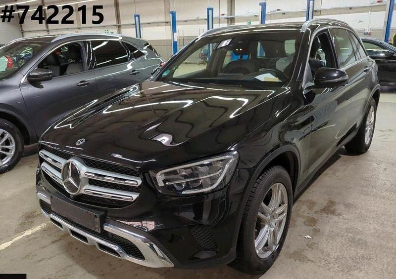 Schwarz Gebraucht 2021 Mercedes GLC300e SUV | 27.950 € (Superpreis) - Bild 1/4