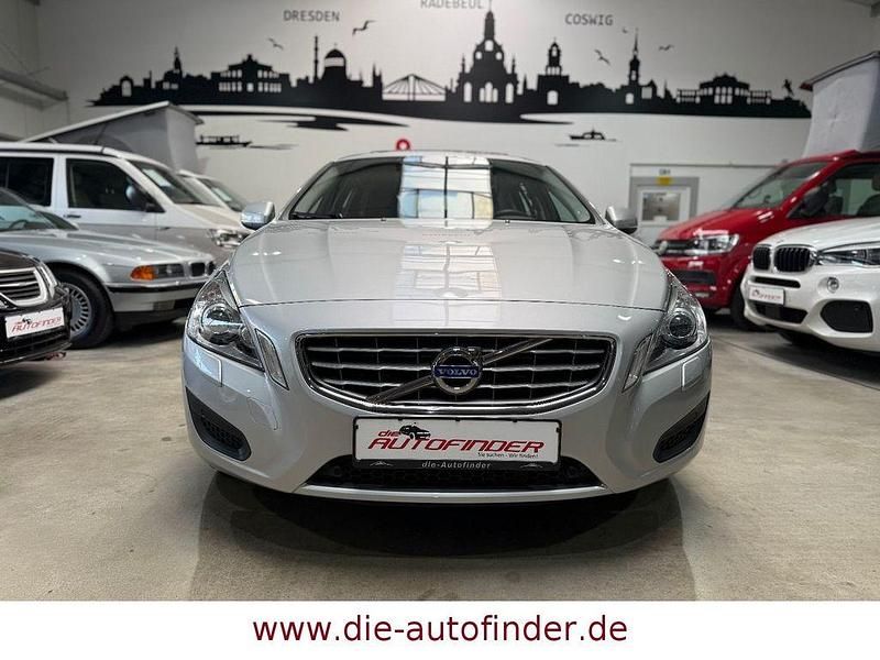 Gebraucht Volvo V60 241 PS (177 kW) 2011 Silber Kombi