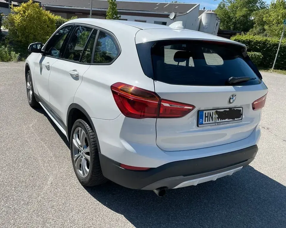 Gebraucht BMW X1 Advantage 136 PS (100 kW) 2017 Weiß SUV