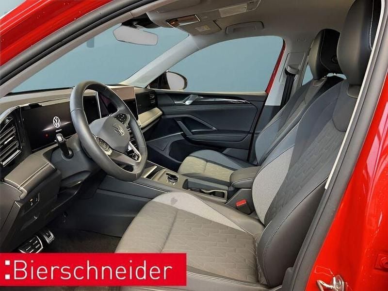 Gebraucht VW Tiguan 150 PS (110 kW) 2024 Rot SUV