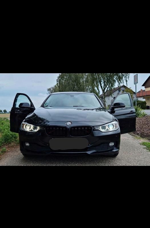 Schwarz Gebraucht 2012 BMW 320 Limousine | 8.000 € (Superpreis) - Bild 1/4