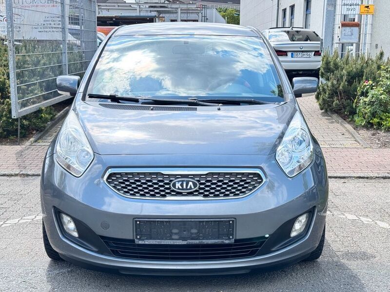 Grau Gebraucht 2011 Kia Venga 4 Kleinwagen | 2.799 € (Fairer Preis) - Bild 1/4