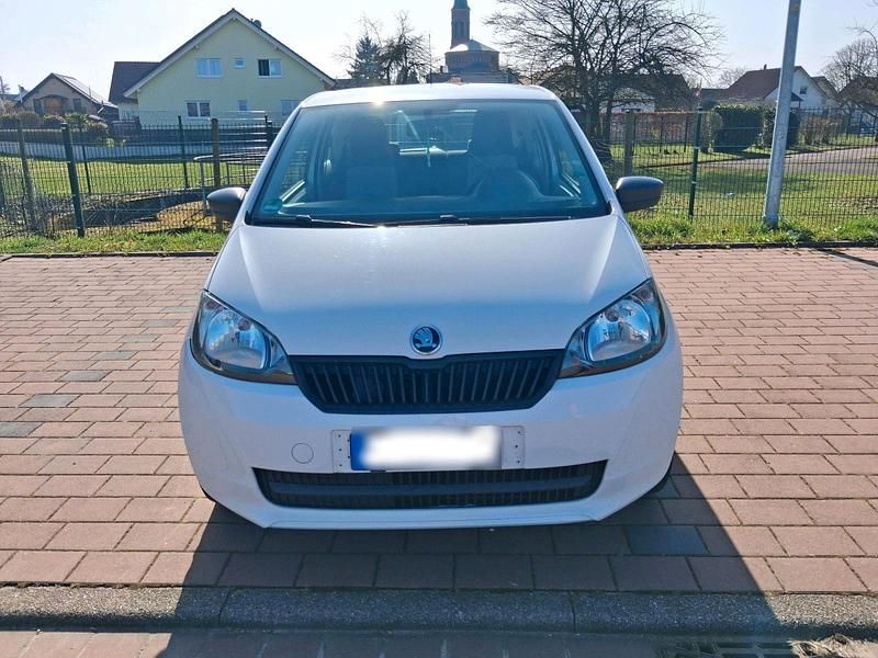 Gebraucht Skoda Citigo Active 60 PS (44 kW) 2012 Weiß Kleinwagen
