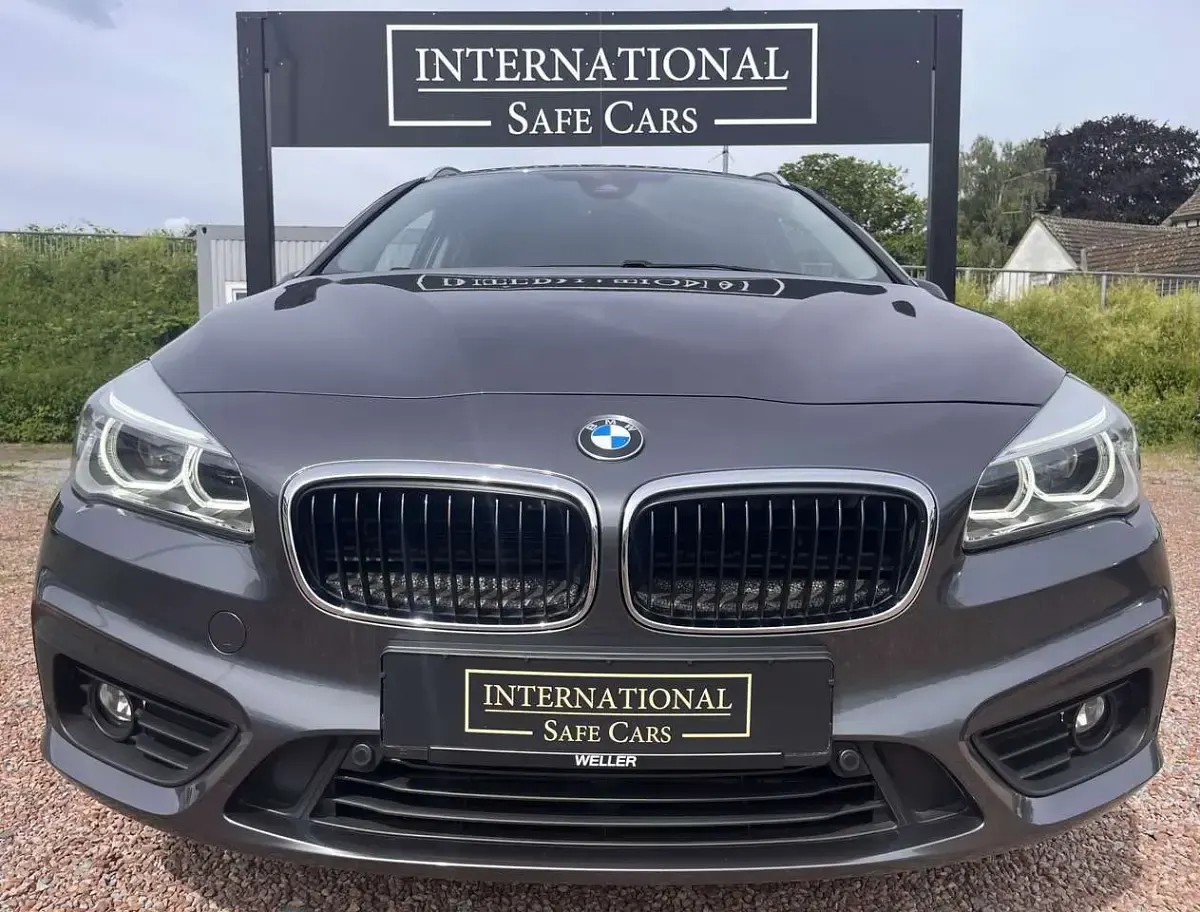 Gebraucht BMW 216 Gran Tourer Comfort Edition 116 PS (85 kW) 2016 Grau Van / Kleinbus