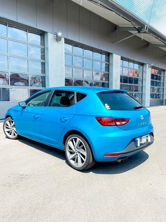 Blau Gebraucht 2013 Seat Leon FR Limousine | 8.700 € (Fairer Preis) - Bild 1/4