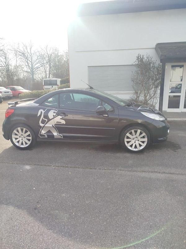 Gebraucht Peugeot 307 100 PS (73 kW) 2009 Cabrio