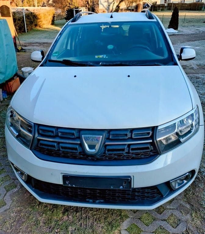 Weiß Gebraucht 2016 Dacia Logan MCV Kombi | 3.500 € (Superpreis) - Bild 1/4