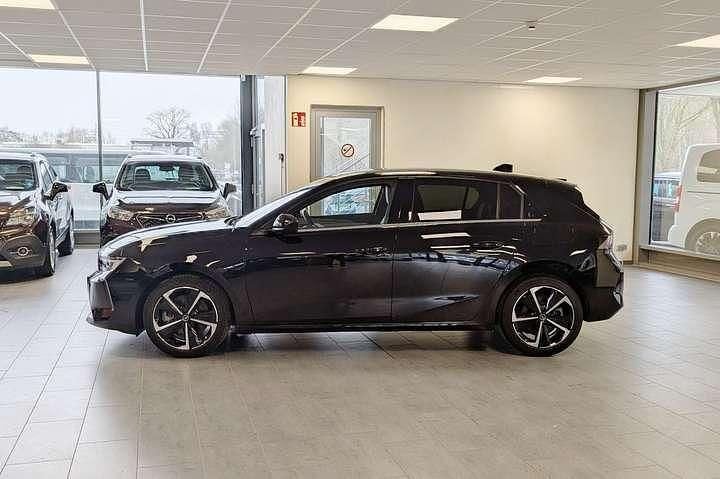 Gebraucht Opel Astra Elegance 181 PS (133 kW) 2022 Schwarz Limousine