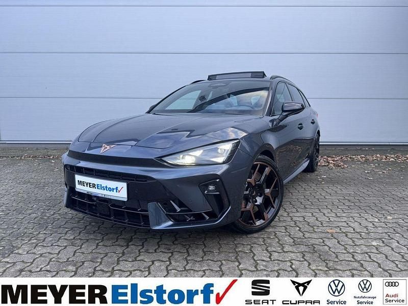 Grau Neu 2025 Cupra Leon VZ Limousine | 46.980 € (Teuer) - Bild 1/4