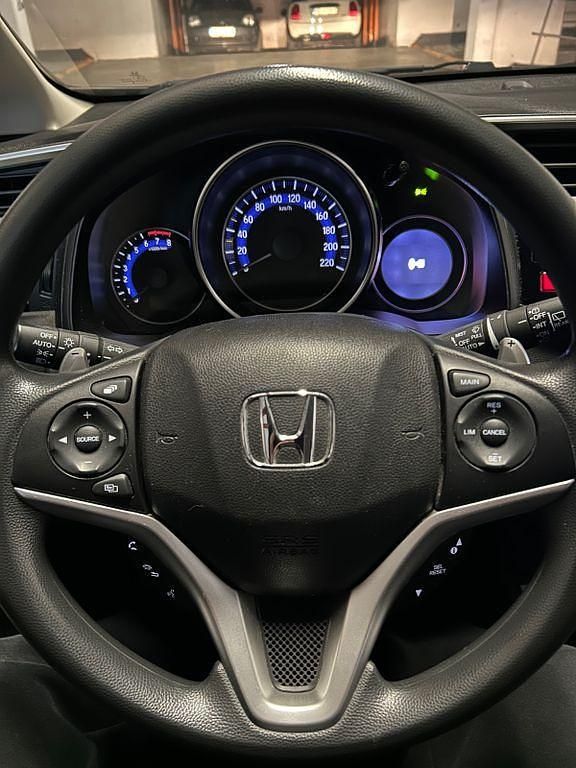Gebraucht Honda Jazz Trend 102 PS (75 kW) 2017 Grau Kleinwagen