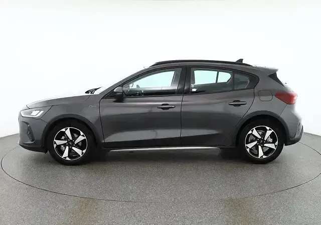 Gebraucht Ford Focus Active 125 PS (91 kW) 2023 Grau Limousine