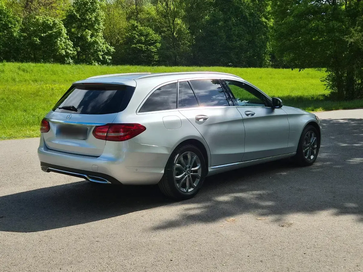 Gebraucht Mercedes C250 204 PS (150 kW) 2017 Silber Kombi