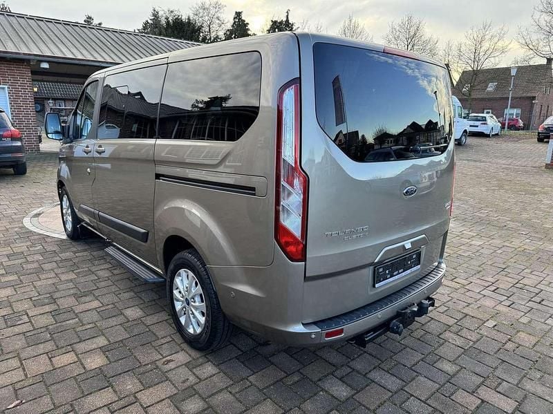 Gebraucht Ford Transit Custom Titanium X 185 PS (136 kW) 2021 Pyritsilber metallic Van / Kleinbus