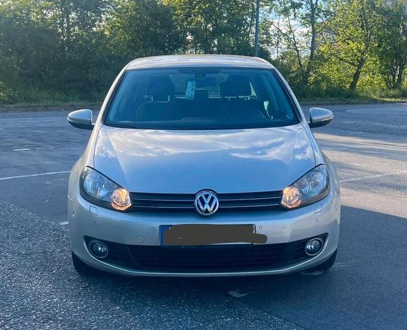 Beige Gebraucht 2010 VW Golf VI Limousine | 6.000 € (Fairer Preis) - Bild 1/4