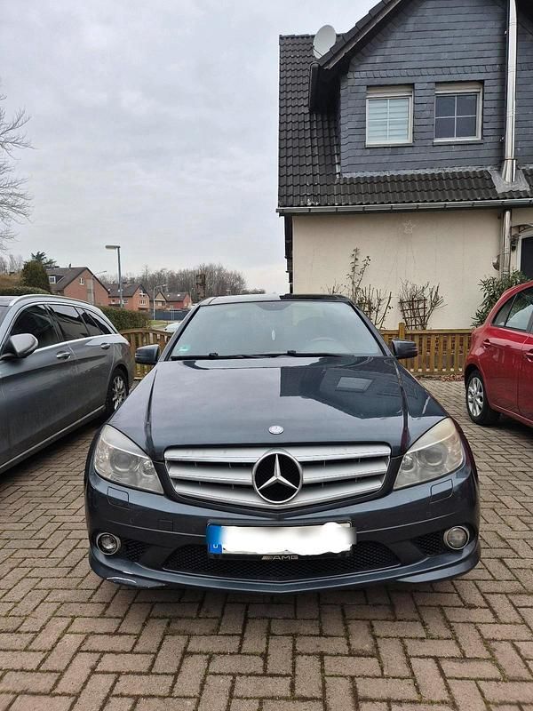 Grau Gebraucht 2008 Mercedes C230 Limousine | 4.000 € - Bild 1/4