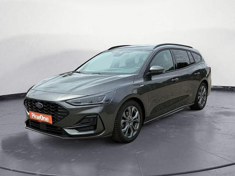 Grau Gebraucht 2024 Ford Focus ST-Line X Kombi | 21.750 € (Guter Preis) - Bild 1/4