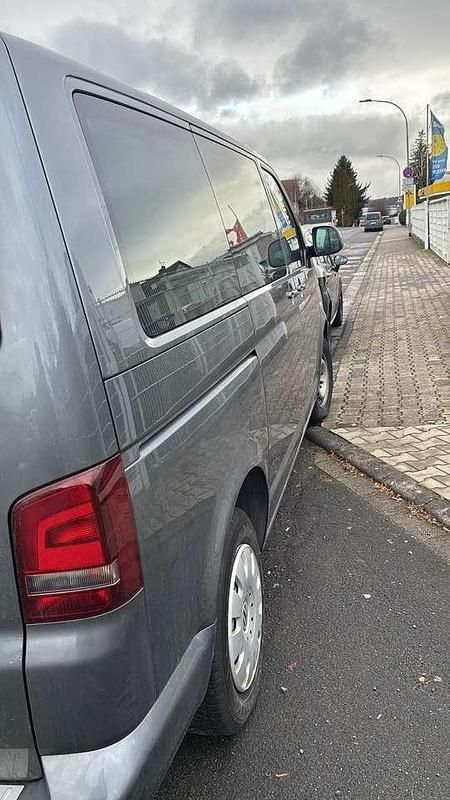 Gebraucht VW T6 Trendline 140 PS (102 kW) 2015 Grau Van