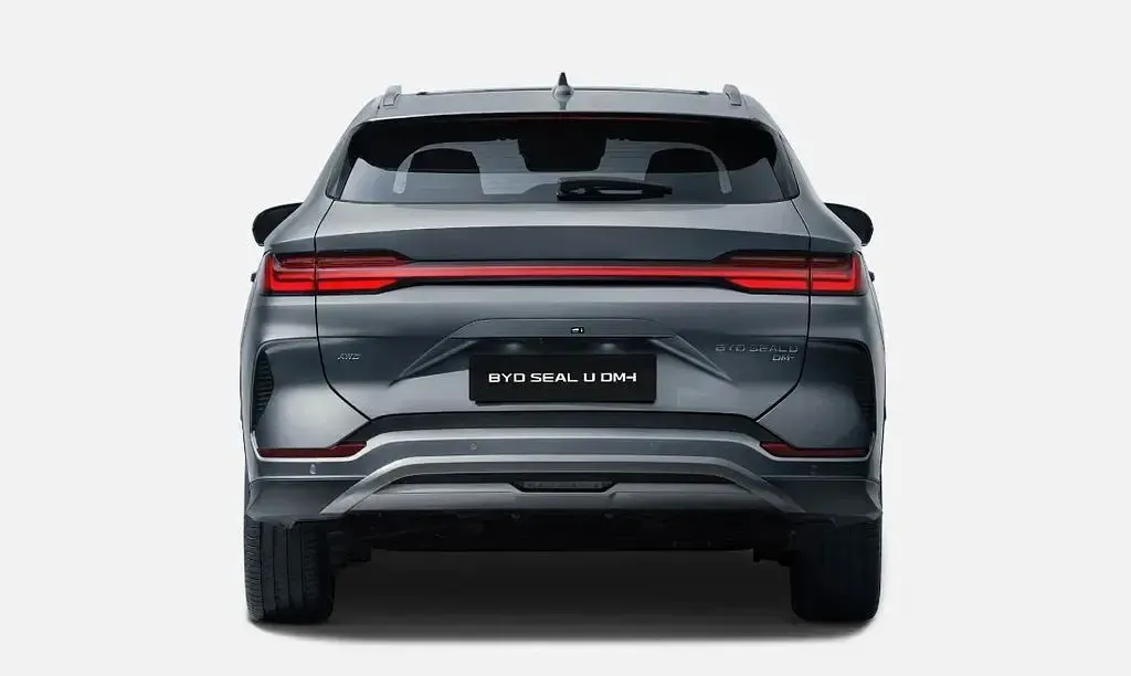 Neu BYD Seal U Boost 218 PS (160 kW) 2026 Grau SUV