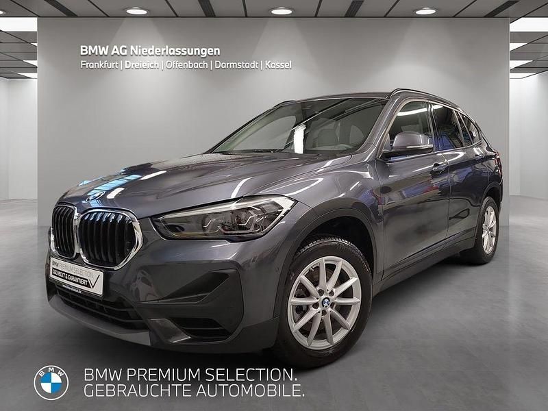 Grau Gebraucht 2021 BMW X1 Sport Line SUV | 29.180 € (Fairer Preis) - Bild 1/4