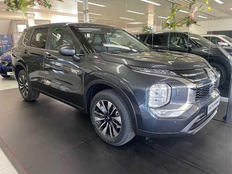 Basaltgrau Neu 2025 Mitsubishi Outlander P-HEV Plus SUV | 48.950 € - Bild 1/4