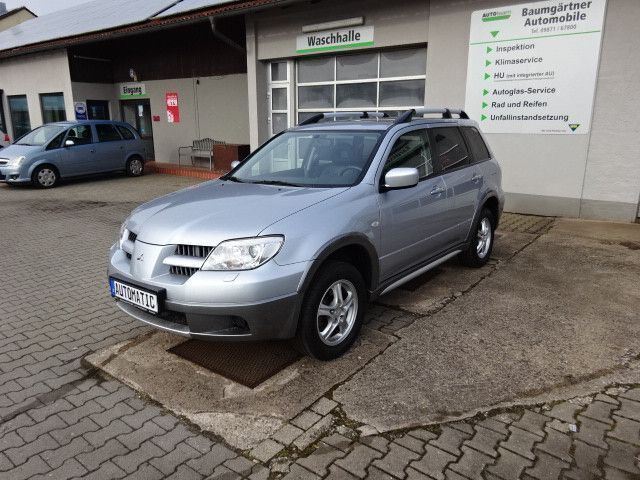 Silber Gebraucht 2007 Mitsubishi Outlander Intense SUV | 7.990 € (Teuer) - Bild 1/4