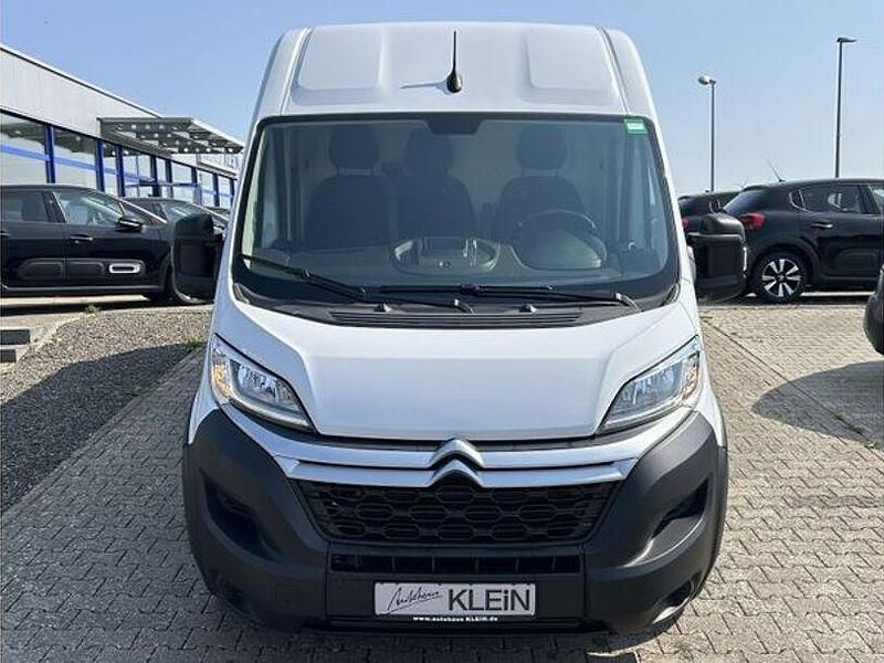 Weiß Gebraucht 2024 Citroën Jumper Van / Kleinbus | 21.890 € (Superpreis) - Bild 1/4
