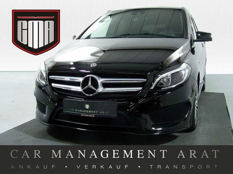 Schwarz Gebraucht 2018 Mercedes B200 AMG Van / Kleinbus | 18.651 € (Guter Preis) - Bild 1/4