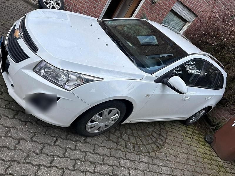 Gebraucht Chevrolet Cruze LT 131 PS (96 kW) 2012 Weiß Kombi