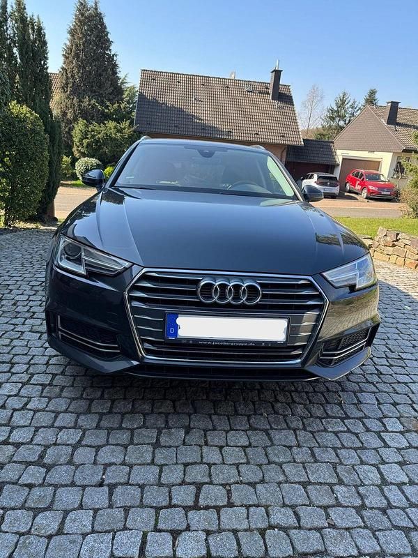 Gebraucht Audi A4 S-Line 150 PS (110 kW) 2016 Grau Kombi