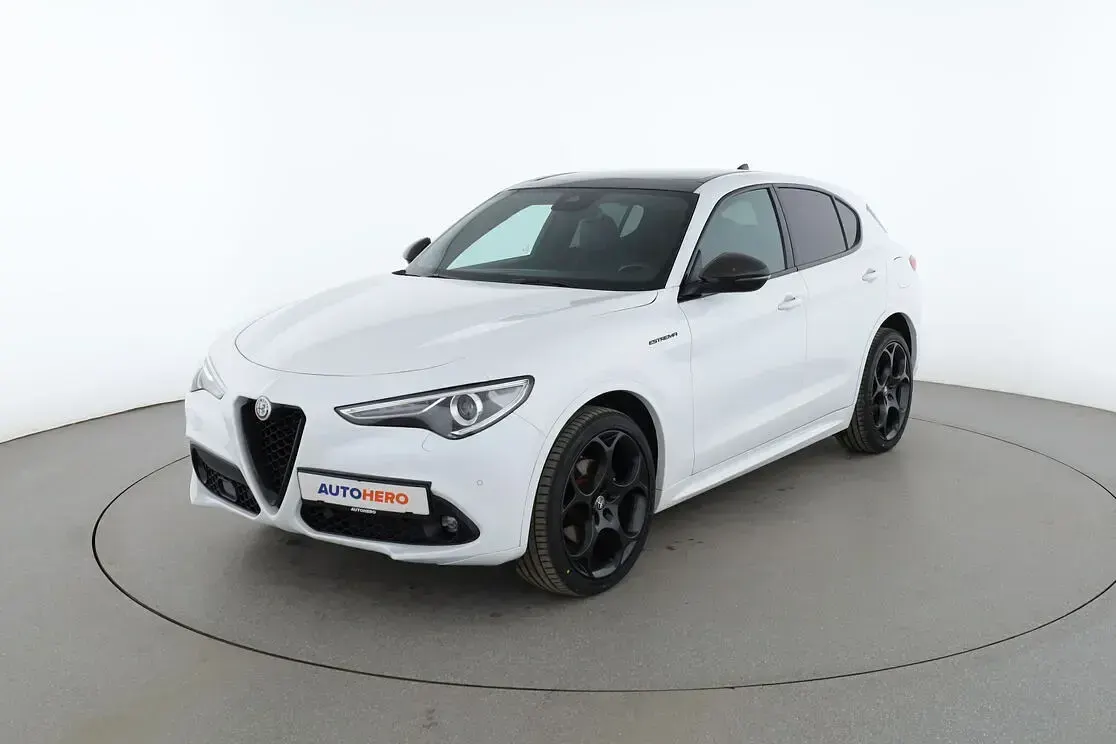 Gebraucht Alfa Romeo Stelvio Estrema 209 PS (153 kW) 2022 SUV