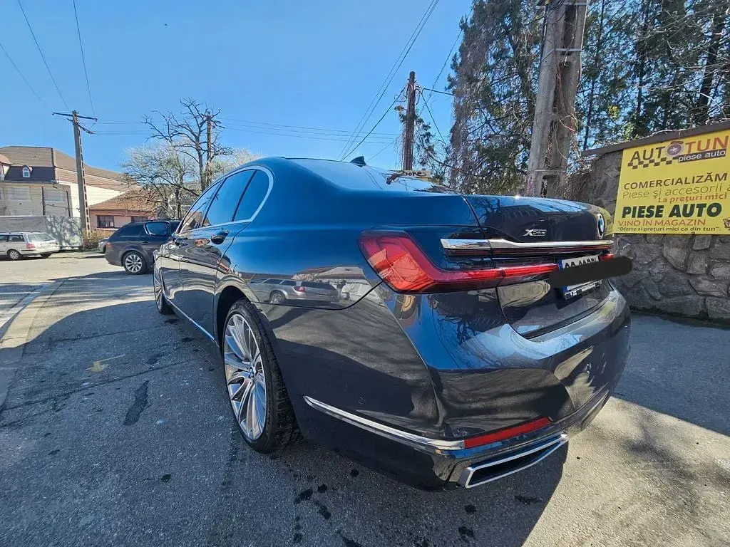Gebraucht BMW 740 Performance 320 PS (235 kW) 2019 Grau Limousine