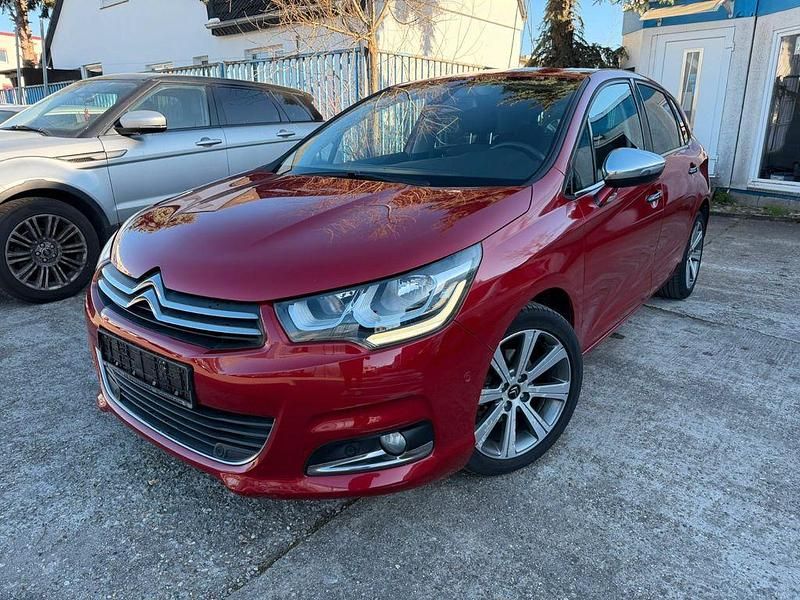 Gebraucht Citroën C4 131 PS (96 kW) 2015 Rot Limousine