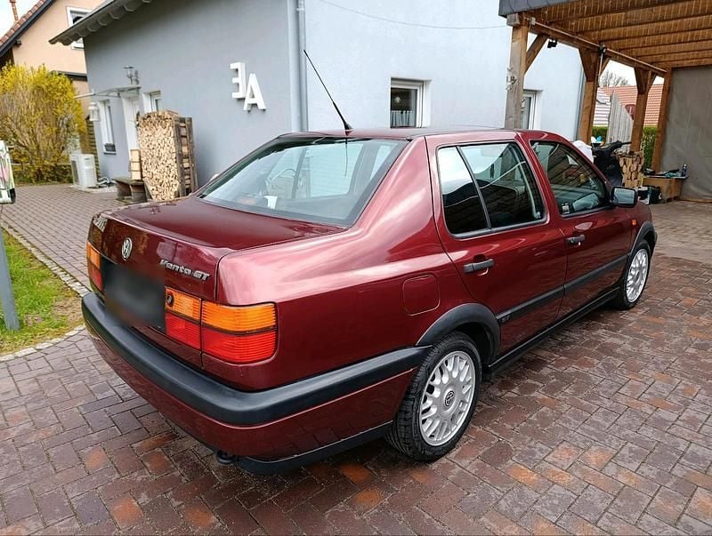 Brugt VW Vento GT 90 HK (66 kW) 1992 Andere farben Sedan