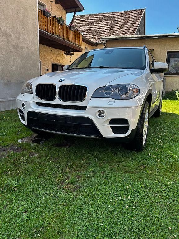 Weiß Gebraucht 2012 BMW X5 SUV | 15.500 € (Guter Preis) - Bild 1/4