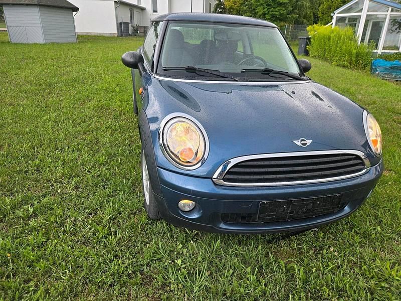 Second-hand Mini ONE 98 CP (72 kW) 2010 Albastru Hatchback
