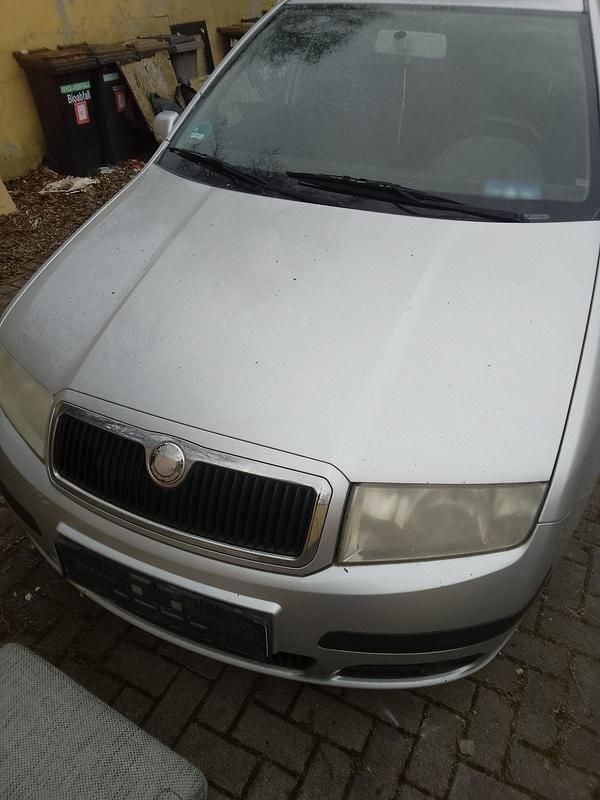 Second-hand Skoda Fabia 2005 Argintiu Break