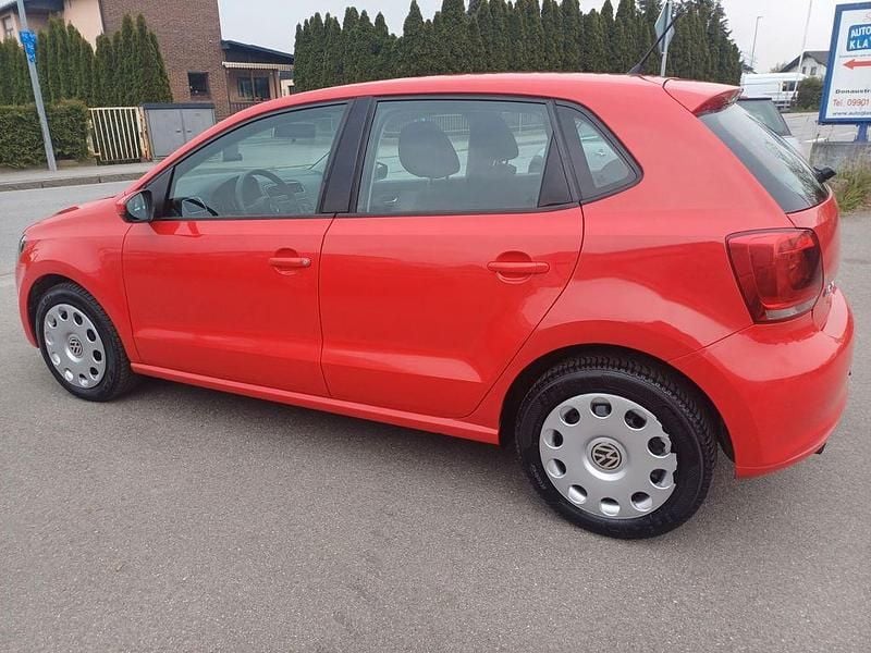 Second-hand VW Polo 86 CP (63 kW) 2010 Roșu Hatchback