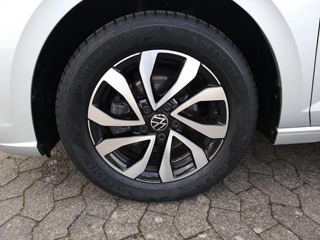 Gebraucht VW Polo Active 95 PS (69 kW) 2023 Reflexsilber metallic Kleinwagen