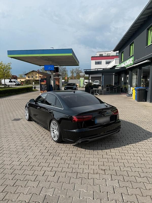 Używany Audi A6 S-Line 320 KM (235 kW) 2018 Czarny Sedan/Limuzyna