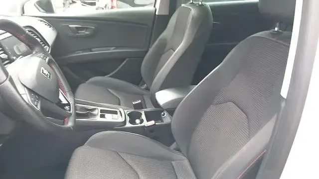 Gebraucht Seat Leon ST FR 150 PS (110 kW) 2017 Candyweiß candyweiß Kombi