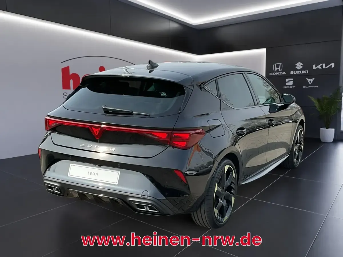 Nuova Cupra Leon 150 CV (110 kW) 2026 Nero Berlina