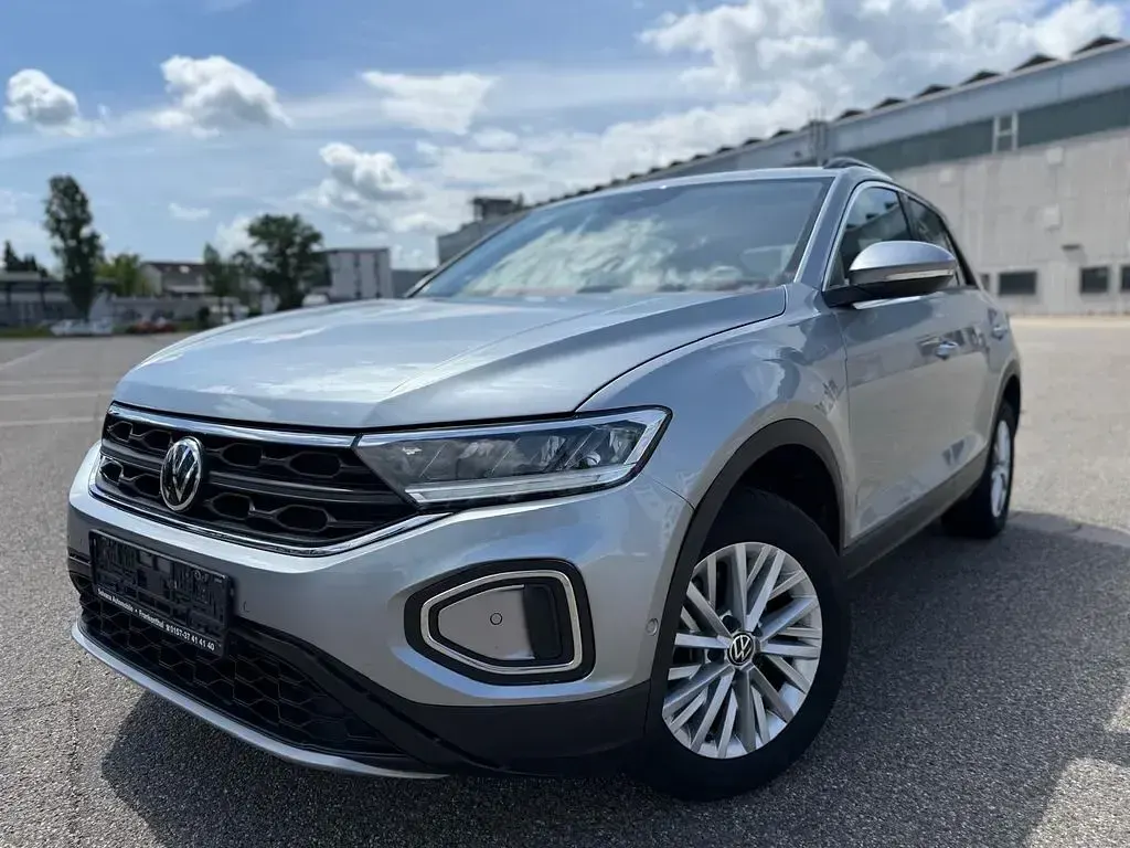 Gebraucht VW T-Roc Life 150 PS (110 kW) 2022 Silber SUV
